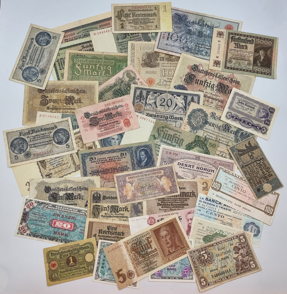 Europa - Niemcy, Wielka Brytania, Włochy, Czechosłowacja, Szwajcaria, zestaw 38 banknotów